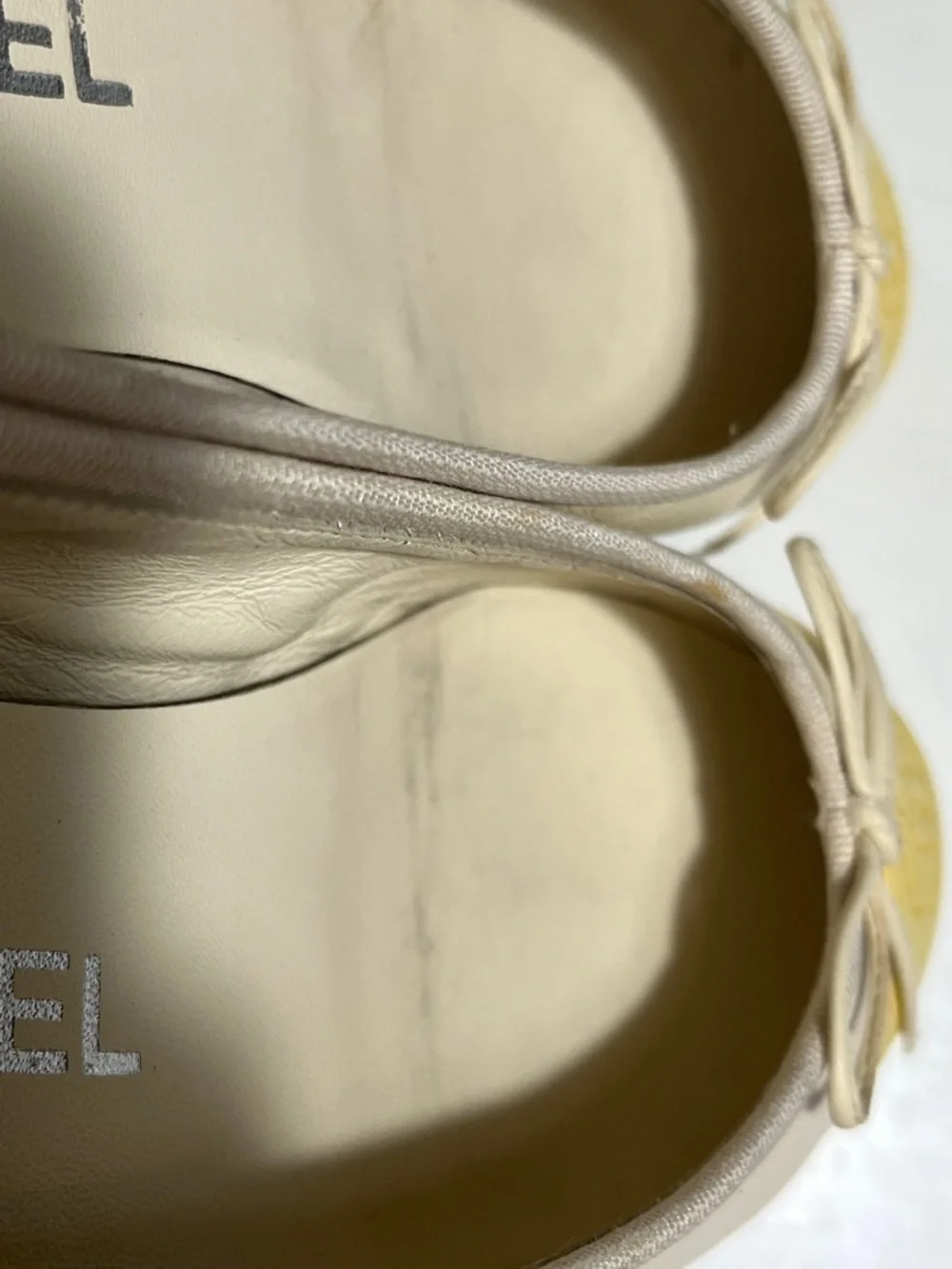 Sold CHANEL Cream Leather Ballet Flats with Yellow Cap Toe - Picture 9 of 11